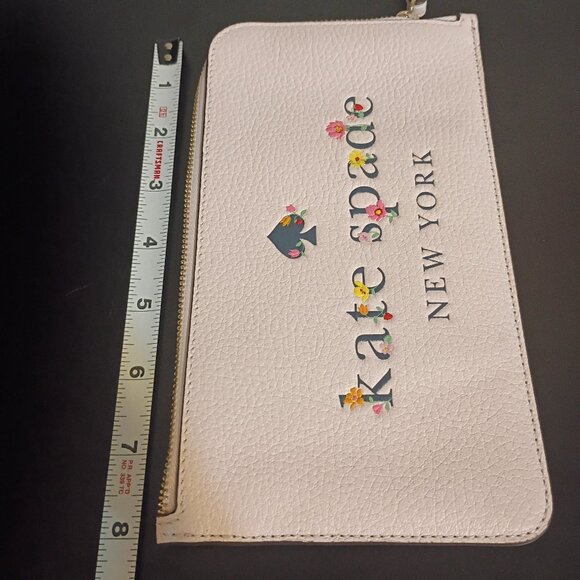 kate spade Pink Wristlet - Picture 4 of 5